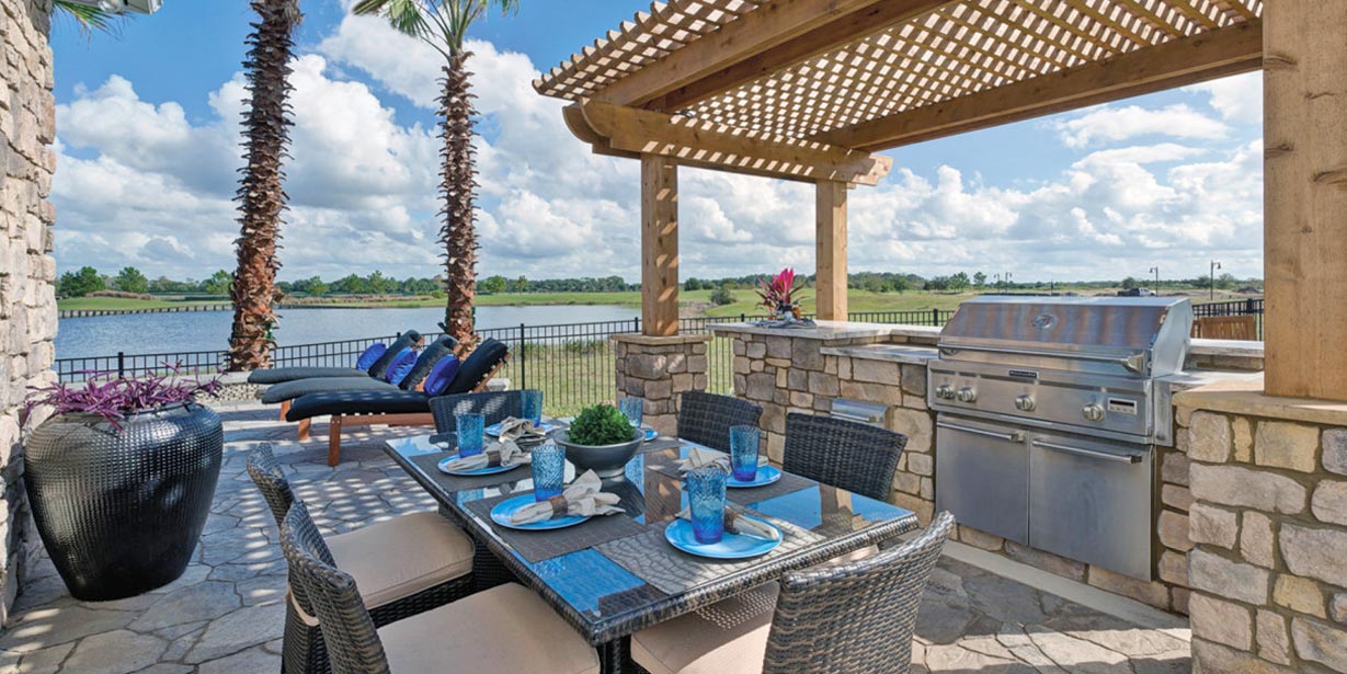 Essential Elements Of A Functional Outdoor Kitchen
