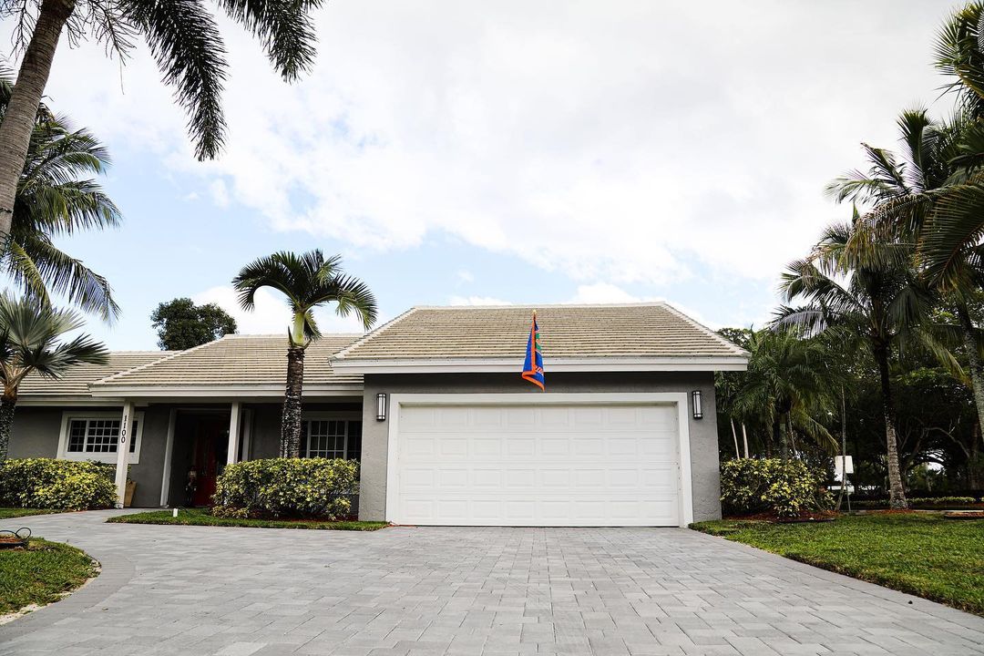 The Benefits and Uses of Concrete Patio Pavers 5 Driveway Concrete Pavers1