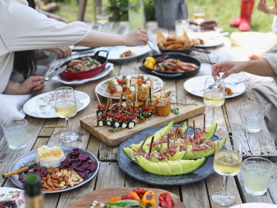 Outdoor eating